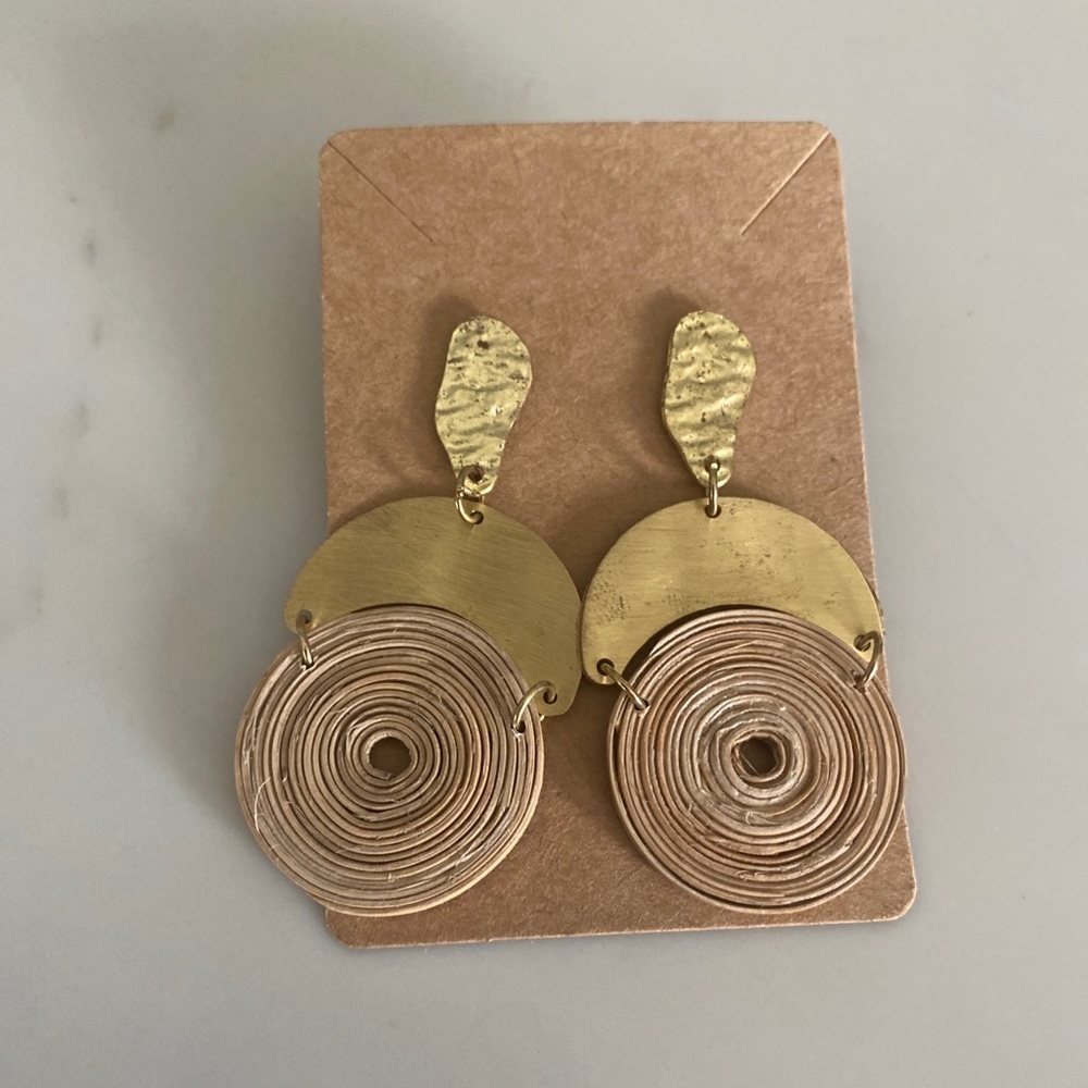 New-hammered metal earrings